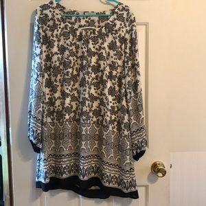 Mini floral dress. NEVER WORN!!